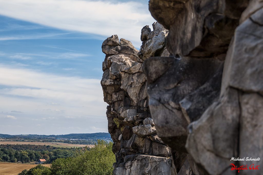 rock-wall